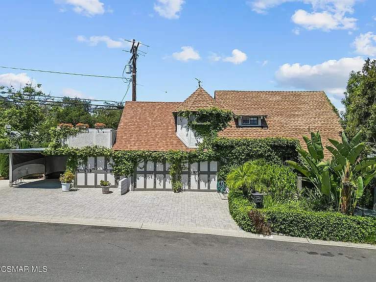 Pepper Rd — Photo 1