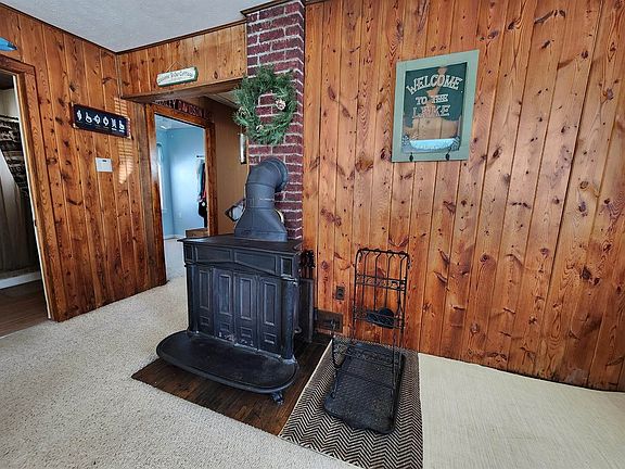 5th image of 117 Flora Ave