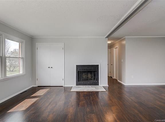 5th image of 3112 Scarlet Cres