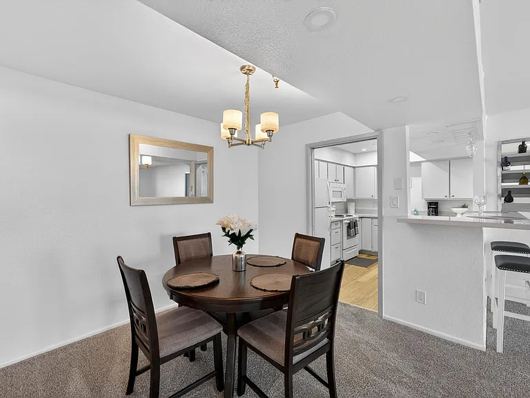 425 S Parkcrest #334 — Photo 7
