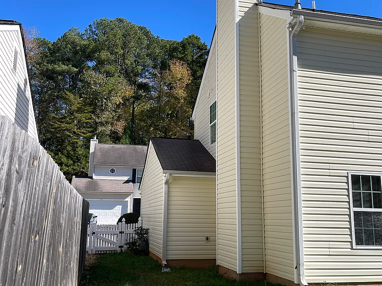 166 Rosemont Ct — Photo 36