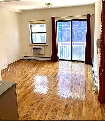Rented by Evergreen Realty & Investments | media 2