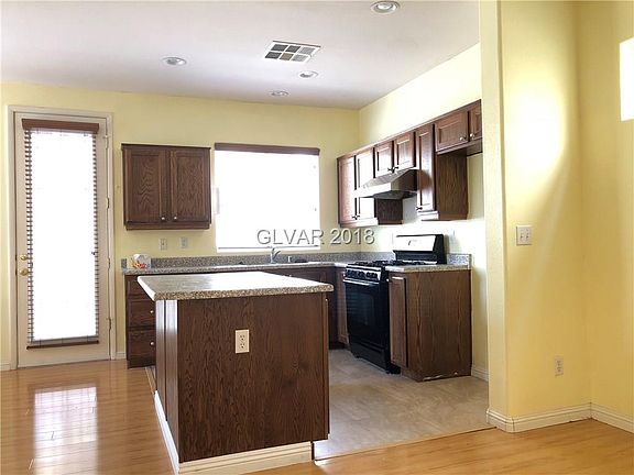 4th image of 8164 Billfish Ave