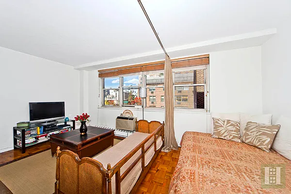 Sold by Halstead Real Estate | media 27