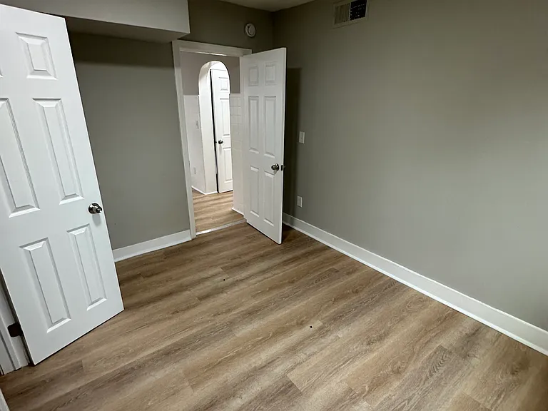 433 Greenwich Ave #2 — Photo 18