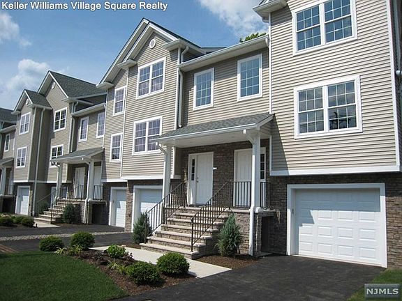 2nd image of 230 Greenwood Ave