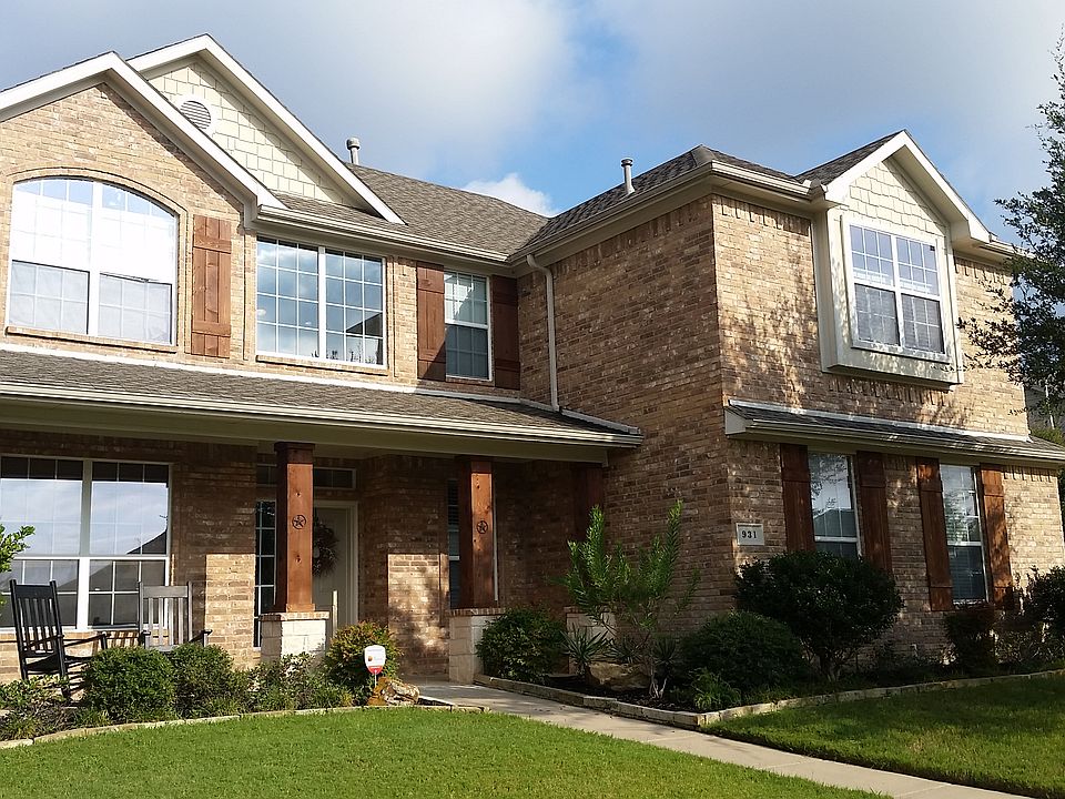 1st image of 931 Royal Oak Ln