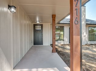 1716 Creek Ridge Ct, Irving, TX 75060