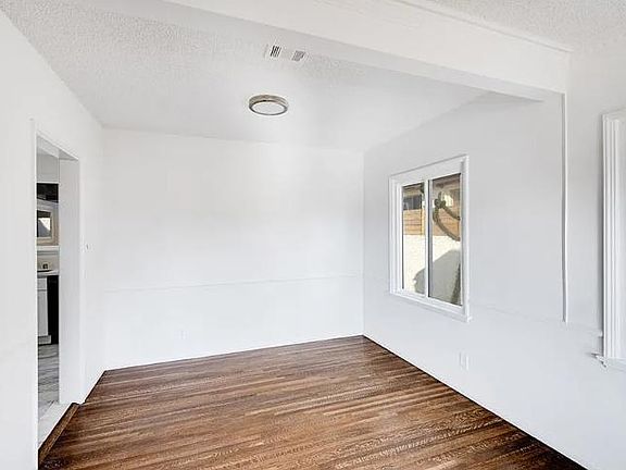 3rd image of 6363 W 84th Pl