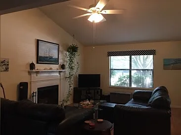 1052 Oakcrest Dr — Photo 10