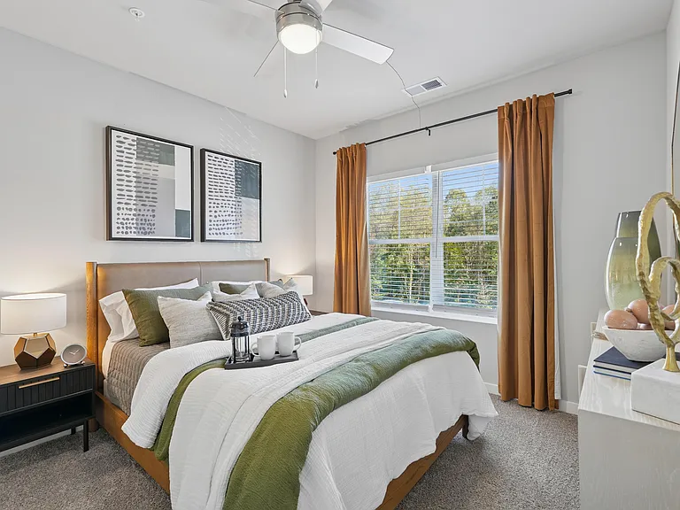 The SoHo Luxury Apartments — Photo 16