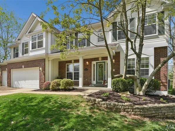 1131 Wildhorse Meadows Dr, Chesterfield, MO 63005