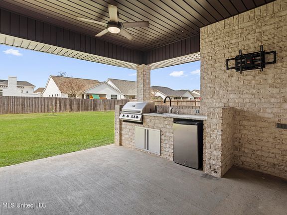 4th image of 10415 E Landon Green Cir