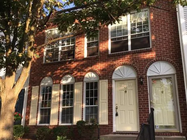 56 Edward Dr, Franklin Park, NJ 08823