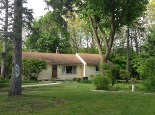 1203 Quinif Dr, Walled Lake, MI 48390