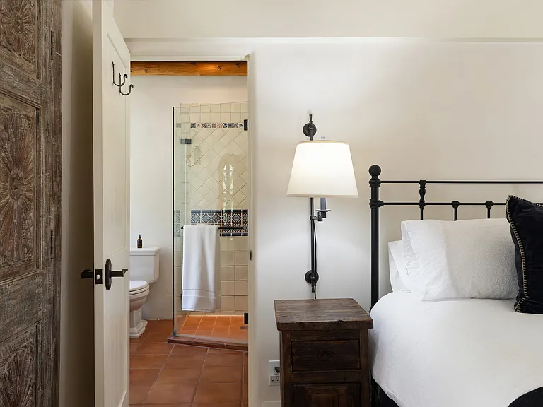 100 Tesuque Village Rd — Photo 14