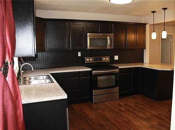 5th image of 517 Woodlawn Dr