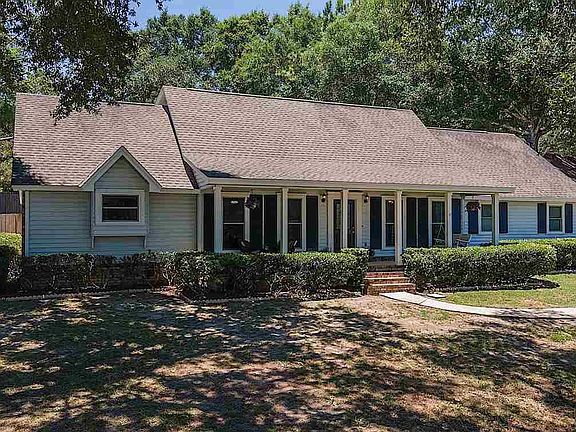 5th image of 10001 Hollowbrook Dr