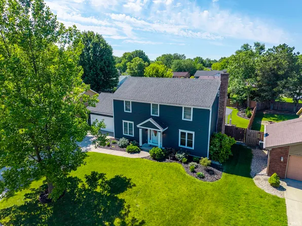 902 Windrift Ln, Fort Wayne, IN 46845