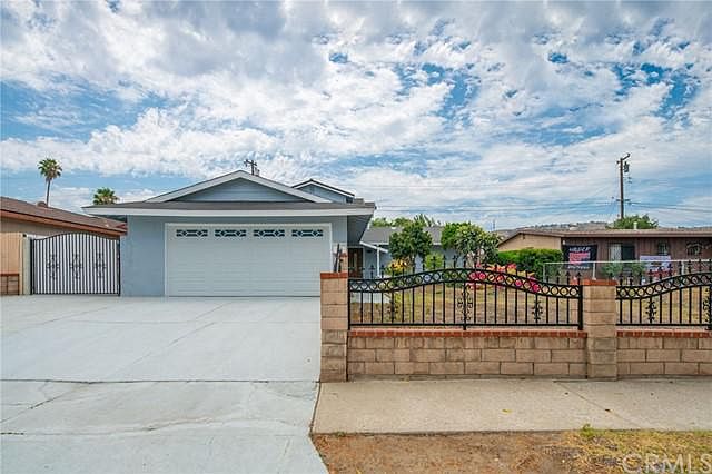 1st image of 18640 Bellorita St