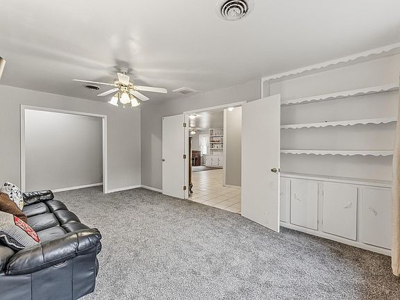 4th image of 1207 21st St
