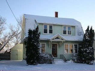 1107 Madison St, Two Rivers, WI 54241