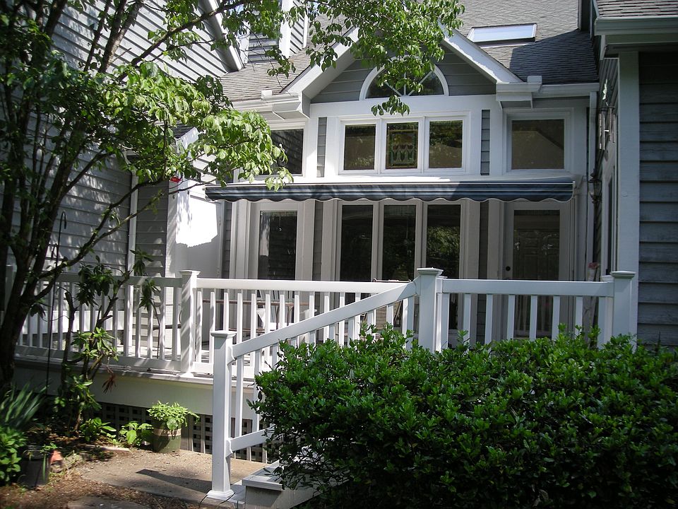 1st image of 212 Dorchester Ct