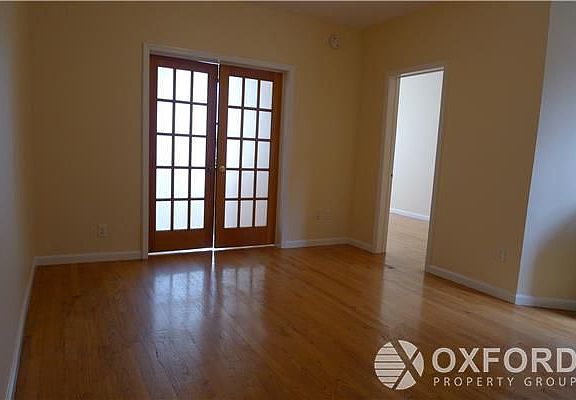 4th image of 4118 29th St APT 5B