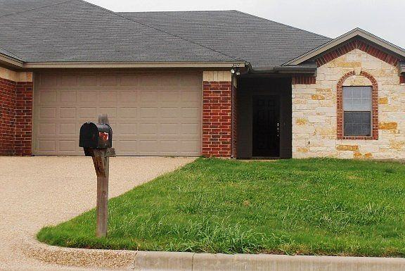 2nd image of 3121 Breton St #3117