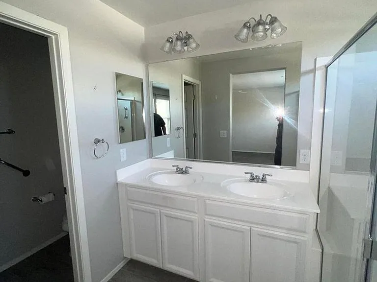1144 S Sawyer — Photo 11