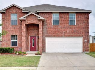 565 Creekbend St, Crowley, TX 76036