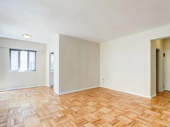 1711 Massachusetts Ave NW, Washington, DC