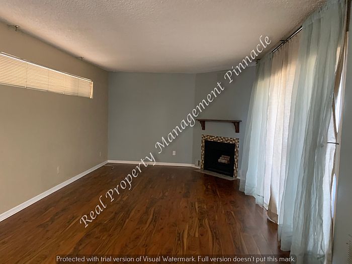 1st image of 2601 W Broadway Blvd