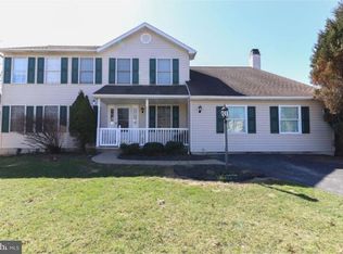 144 Stonebridge Ln, Downingtown, PA 19335