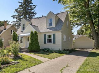 56 Celia St SW, Wyoming, MI 49548