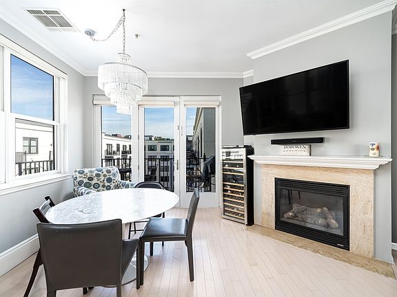 3rd image of 1200 Grand St APT 629