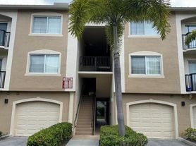 1300 Crestwood Blvd N, West Palm Beach, FL