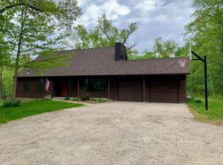 1446 James Ct NE, Swisher, IA 52338