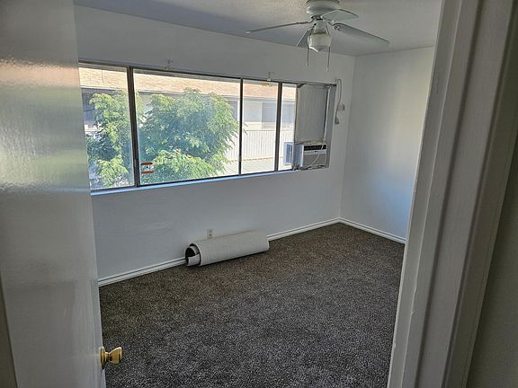 3rd image of 16613 Townhouse Dr