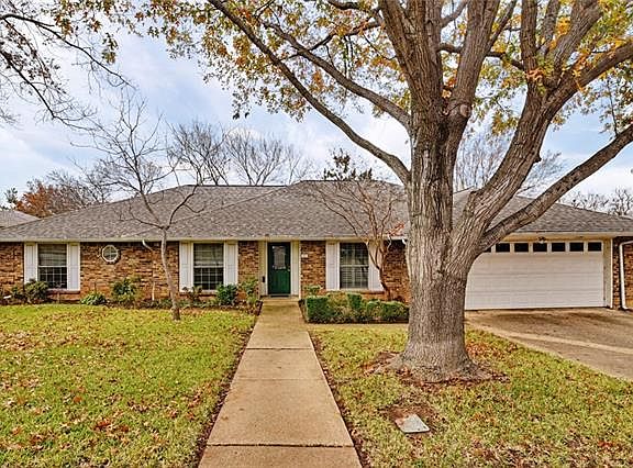 2nd image of 3409 Woodside Dr