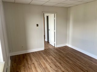 68 N Portage St #B, Doylestown, OH 44230
