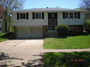 1701 W Weathersfield Way, Schaumburg, IL 60193