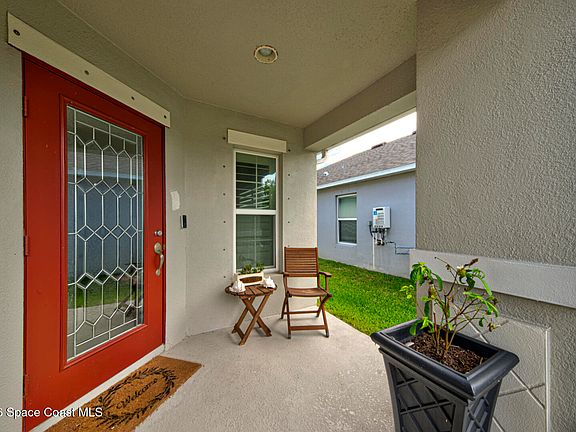 3rd image of 4282 Ruthann Cir