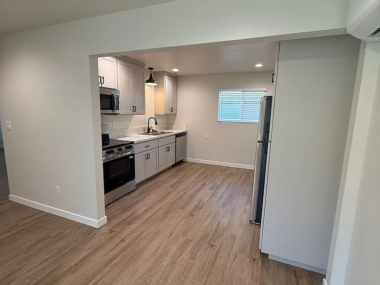 849 West St — Photo 16