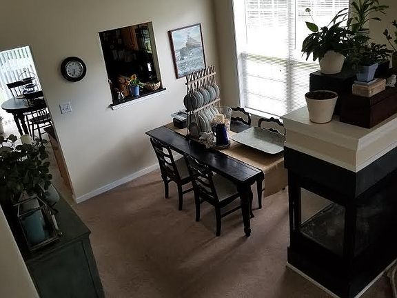 4th image of 811 Parkland Pl