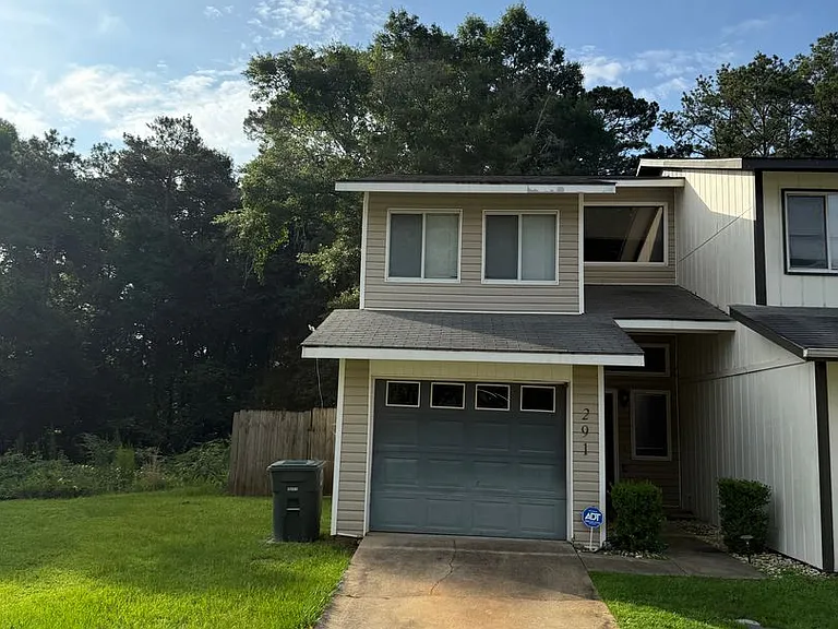 291 Candlebrook Dr — Photo 1