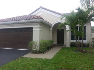 690 Falling Water Rd, Weston, FL 33326