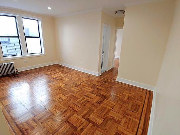 4th image of 1124 Stratford Ave APT 4G