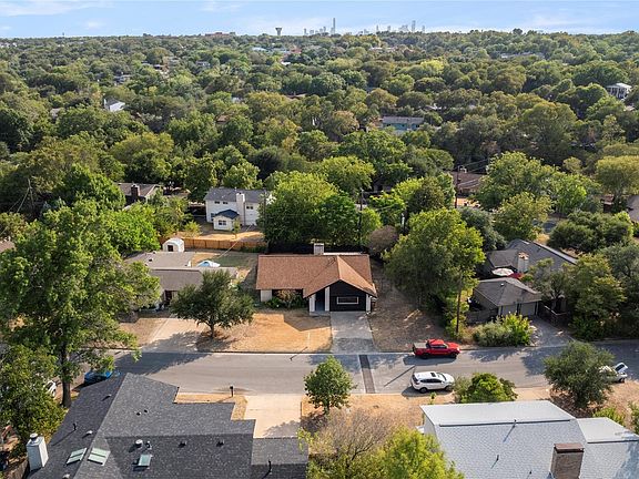 3rd image of 7304 Hartnell Dr