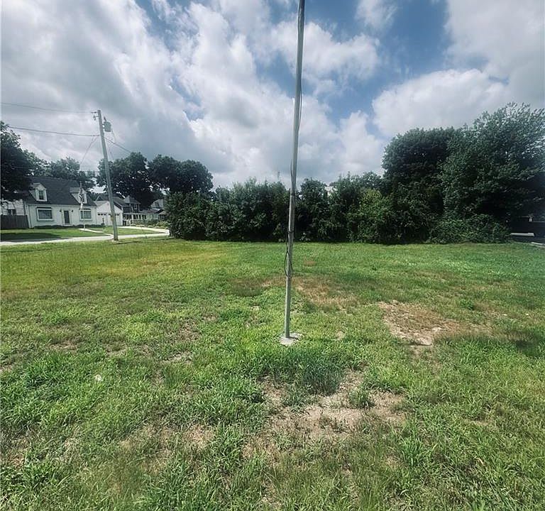 2nd image of 0 Arnold Ave